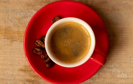 Estudo afirma que café preto e sem açúcar faz bem para coração e longevidade