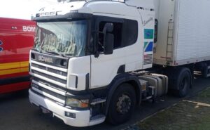 Motorista é encontrado morto dentro de caminhão estacionado em SC